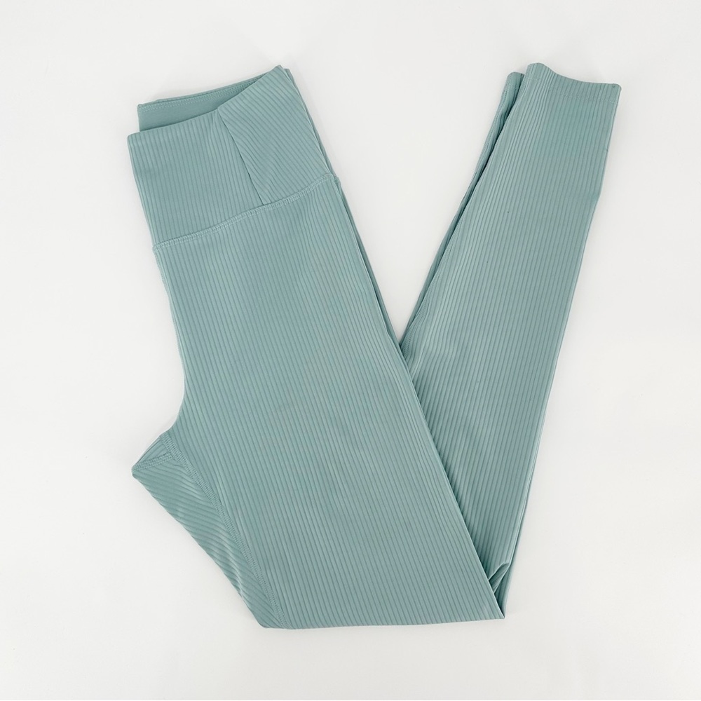 Girlfriend Collective Ribbed High Rise Compressive Legging in Mist